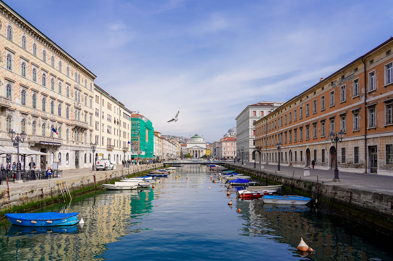 trieste, tourism, italy-7578953.jpg